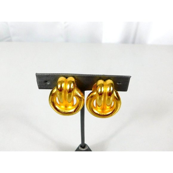 Gold Tone Door Knocker Clip on Earrings Womens Fashion Jewelry - Picture 2 of 7